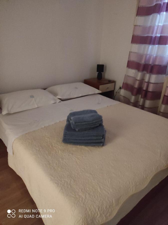 Apartment Knezevic 2 Jadranovo Exterior foto